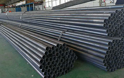 来宾预应力钢绞线厂 下羊线弄33号过道处 这辆长期占道停放的车辆 能不能管一管？